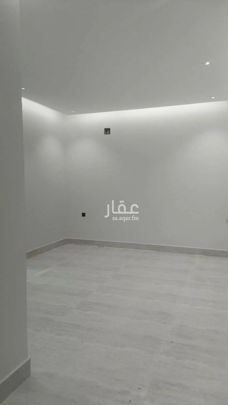 6 bedroom villa in Al Qairawan, Riyadh 16