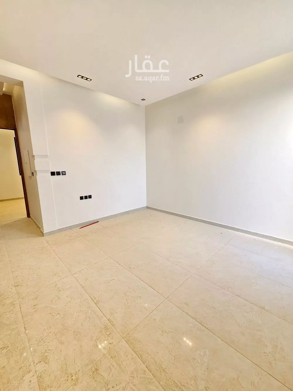 فيلا 5 غرف في ظهرة نمار 8