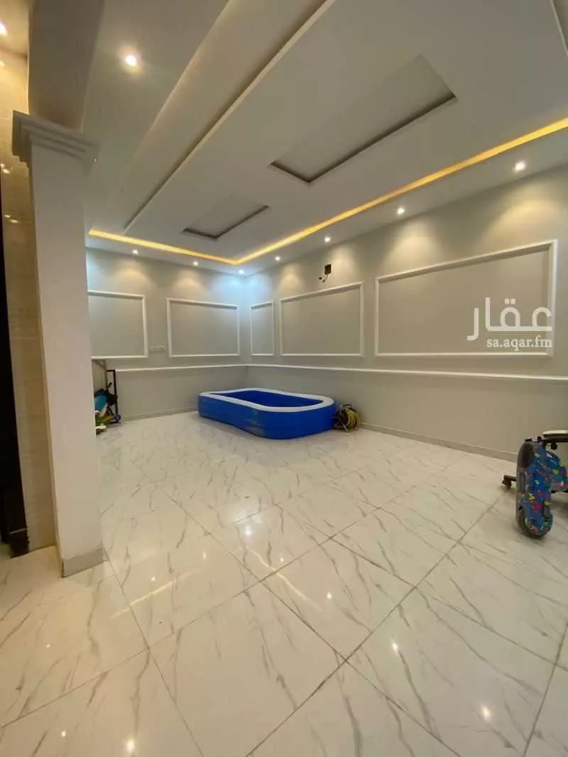 فيلا 6 غرف في عكاظ 12