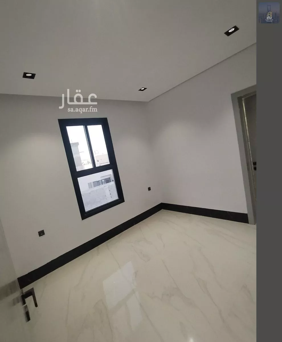 6 bedroom duplex in Al Janadriyah 3