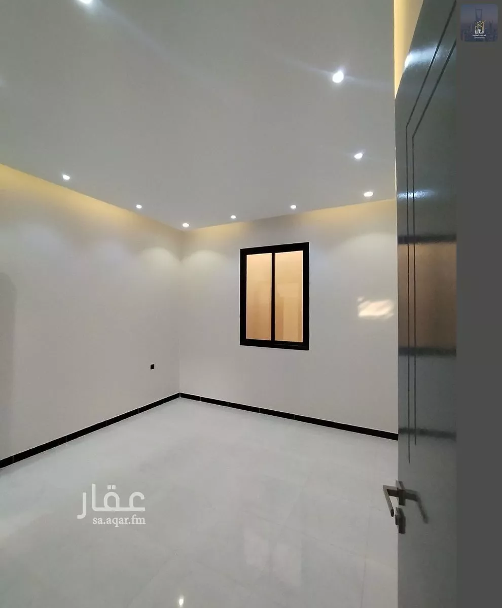 6 bedroom duplex in Al Janadriyah 8