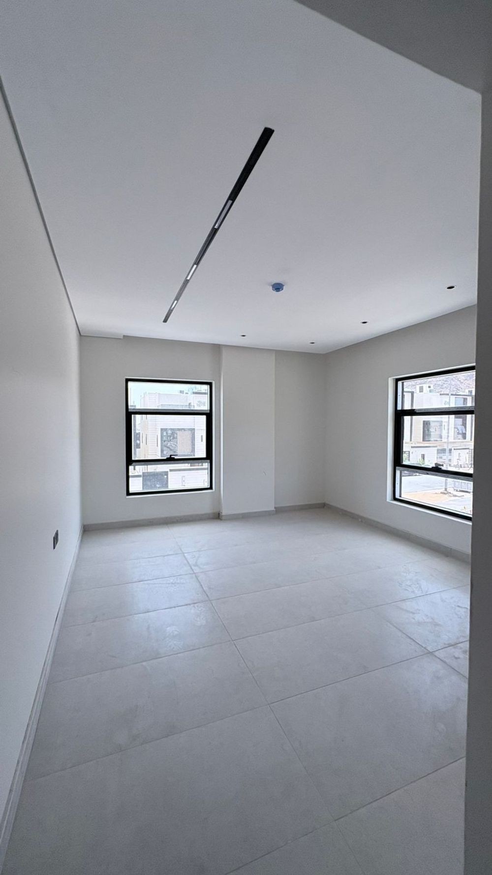 3 bedroom apartment in Al Jamawat, Madinah 2