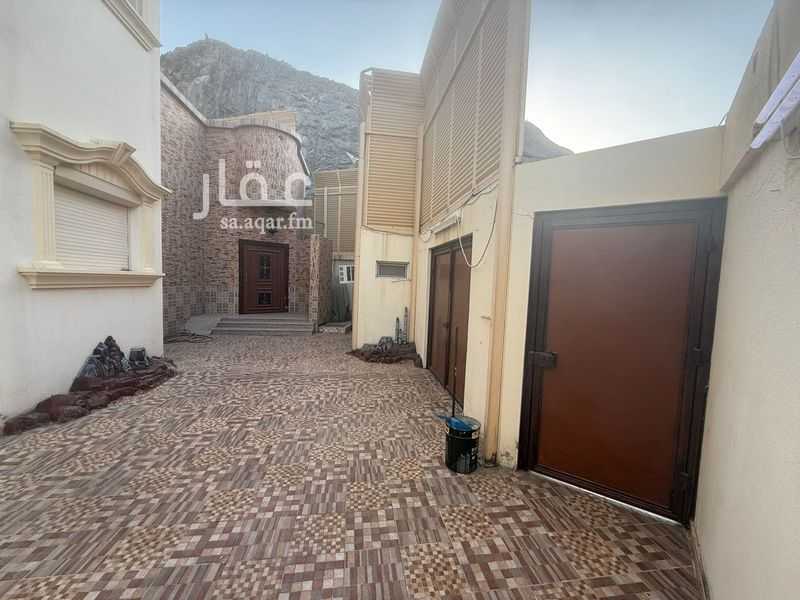 villa in Al Awali, Makkah 15