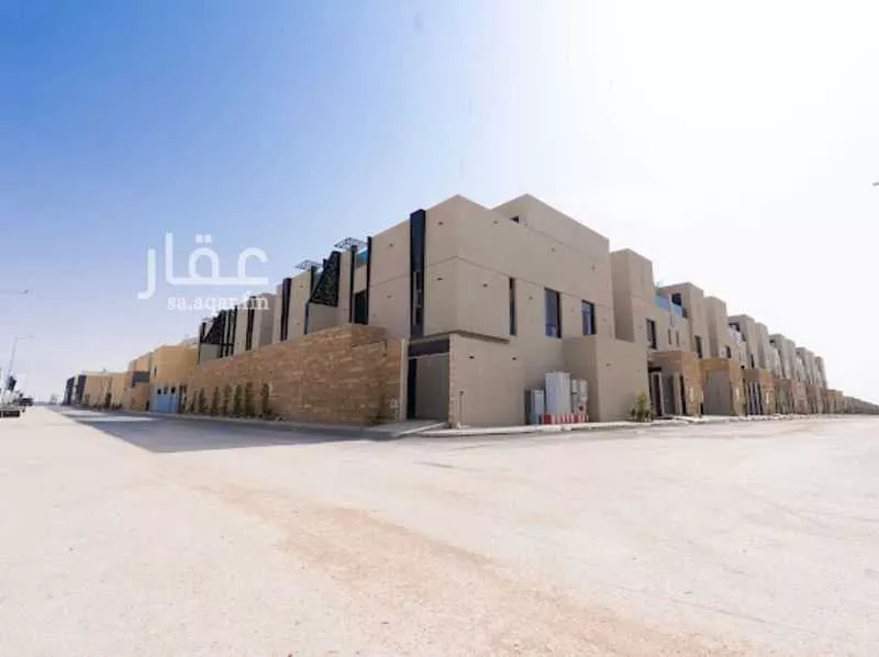 5 bedroom villa in Al Rimal 2