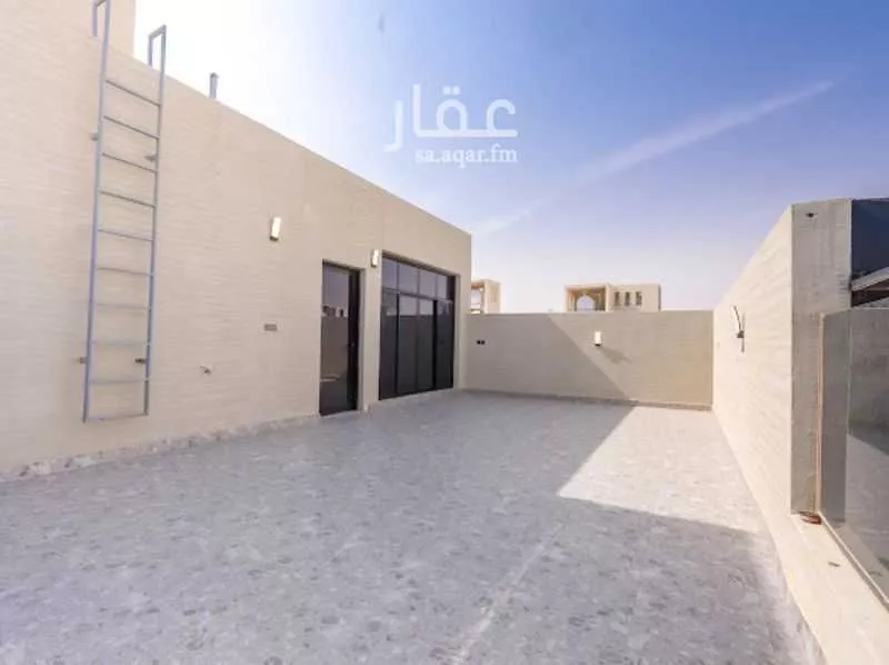 5 bedroom villa in Al Rimal 6