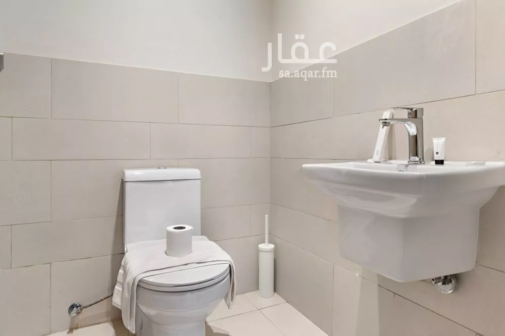 3 bedroom apartment in Al Malqa 6