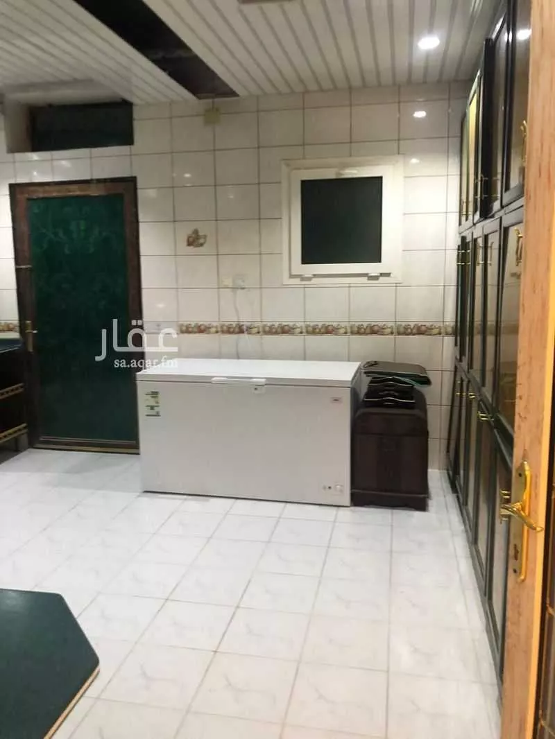 فيلا 6 غرف في الشهداء 13