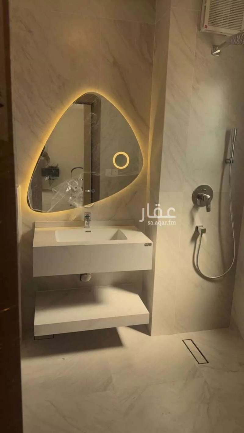 4 bedroom villa in Riyadh 16
