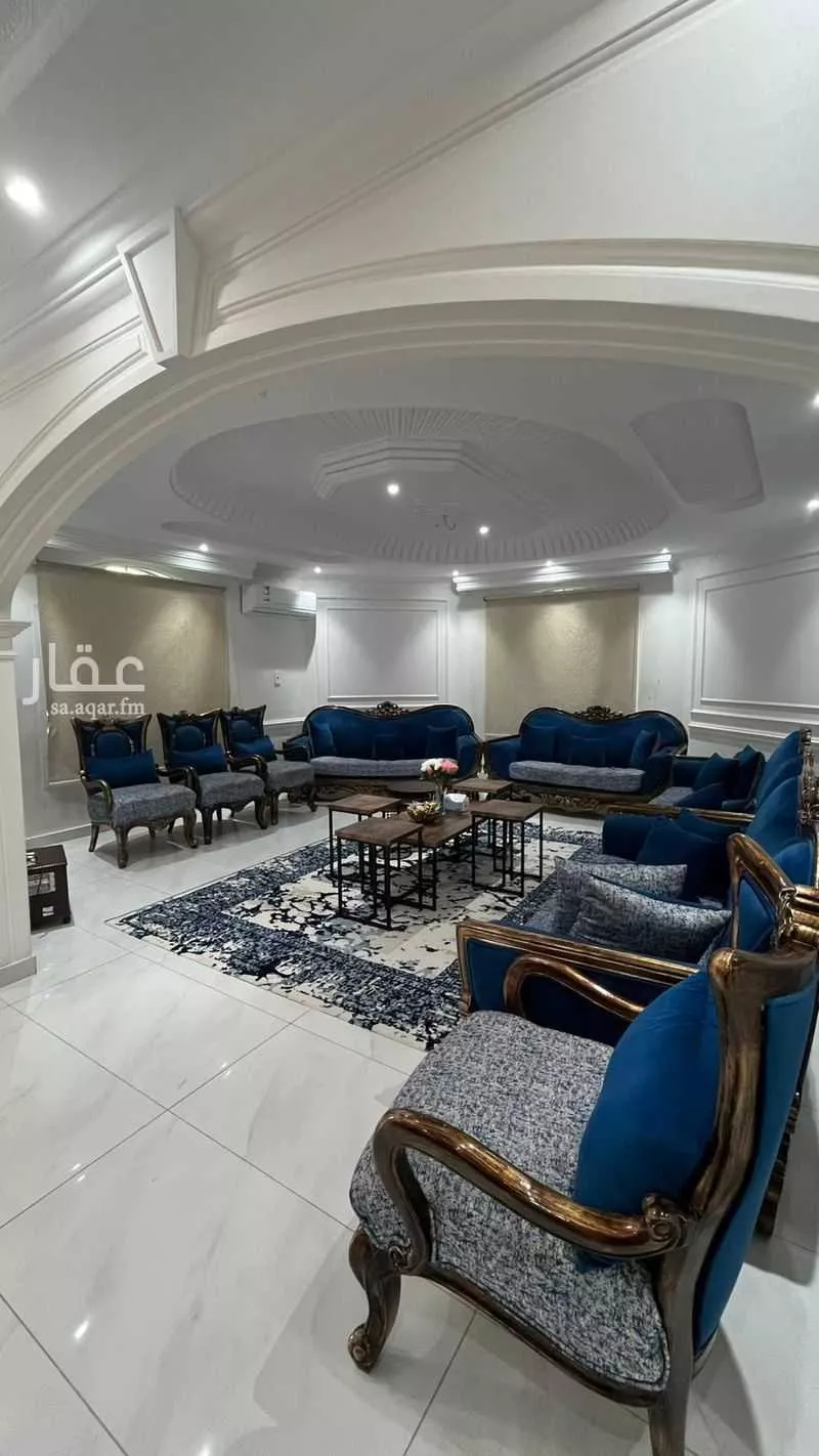 5 bedroom apartment in Al Nahda 10