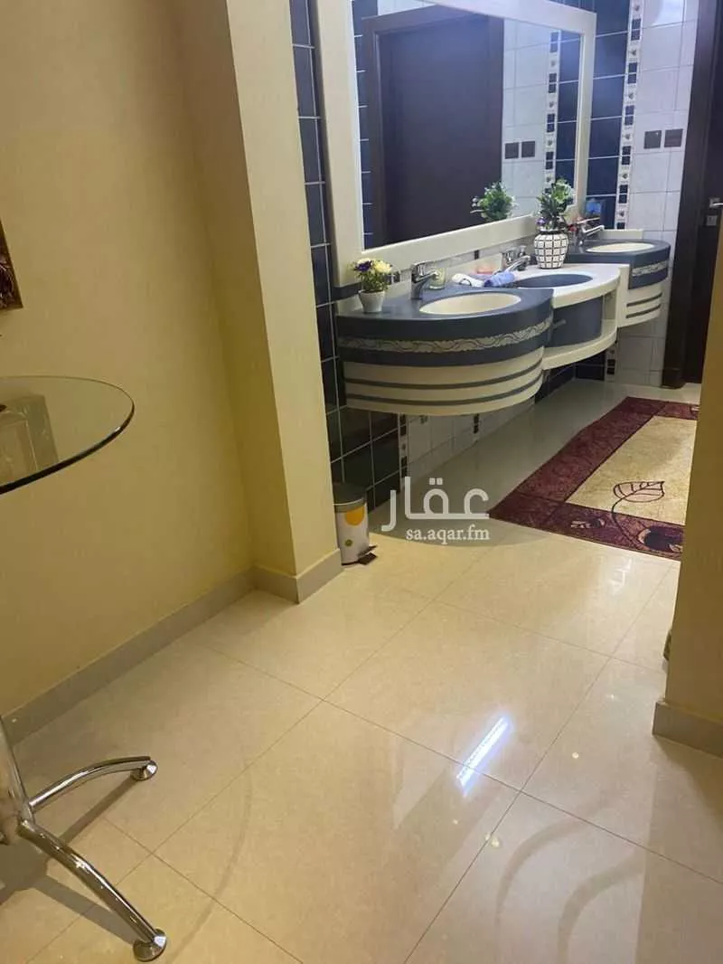 5 bedroom villa in Qurtubah 3