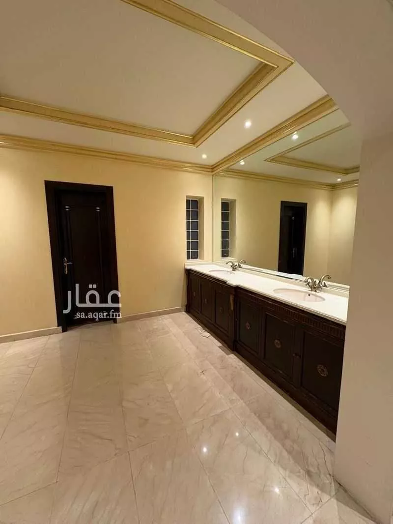 فيلا 5 غرف في الرائد 21