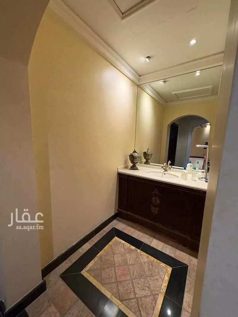 فيلا 5 غرف في الرائد 34