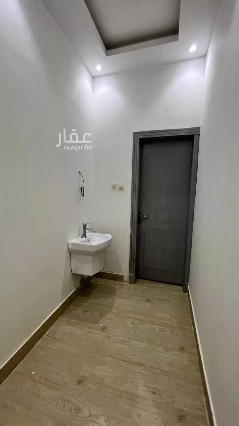 فيلا 12 غرف في الرمال 14