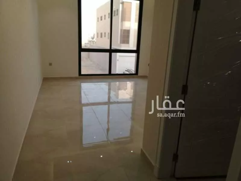 فيلا 4 غرف في العارض 13