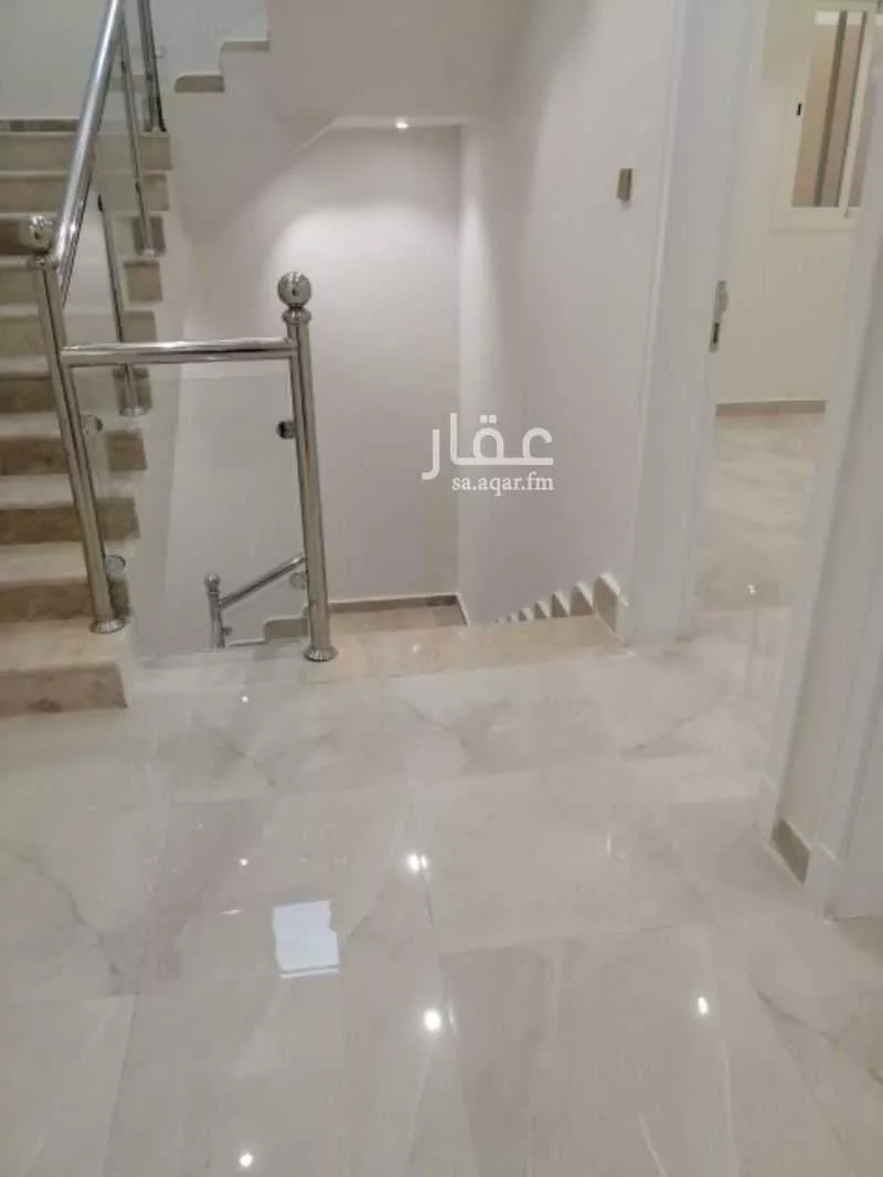 فيلا 4 غرف في العارض 20