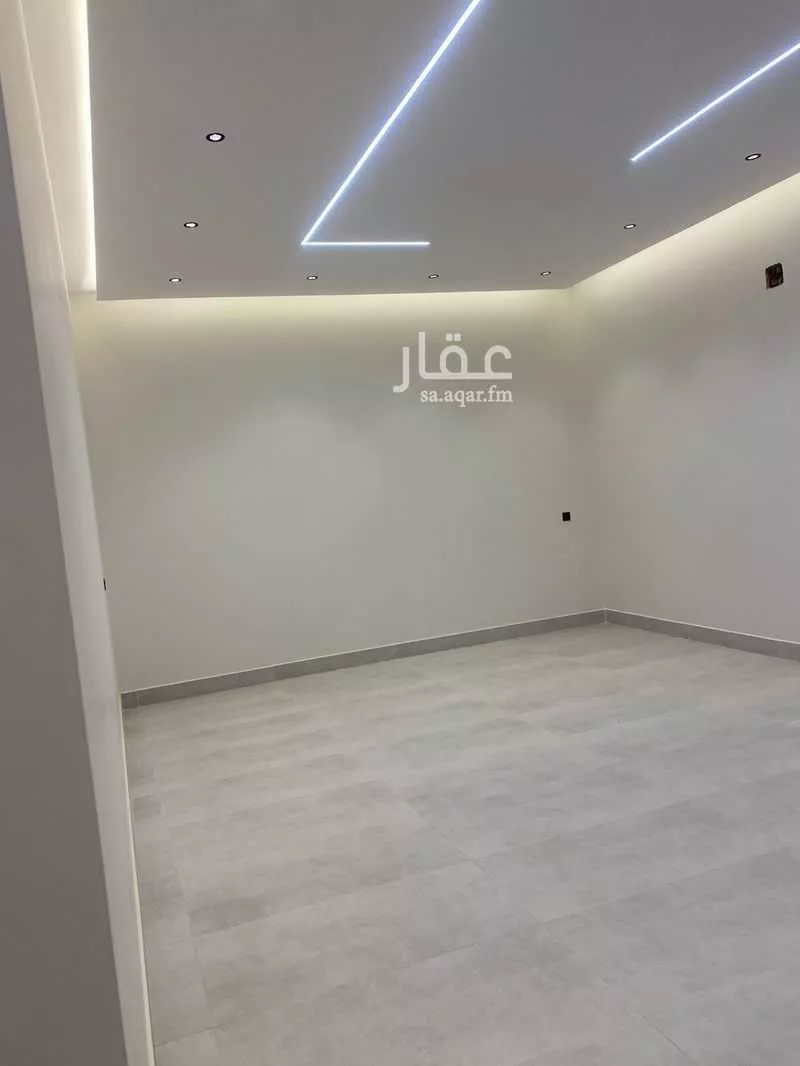 6 bedroom villa in Al Mahdiyyah 3