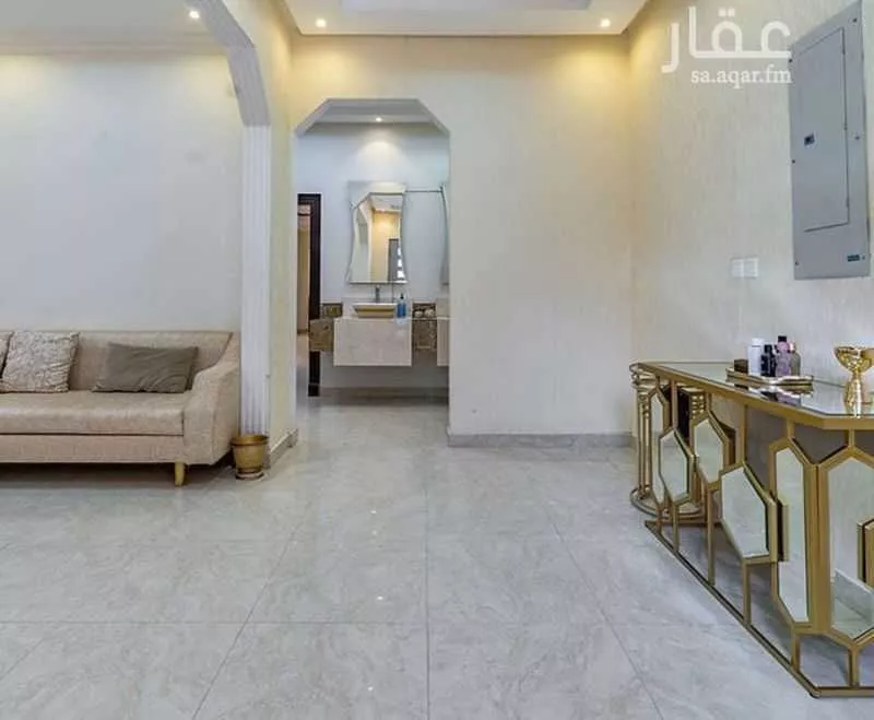 5 bedroom villa in Irqah, Riyadh 6