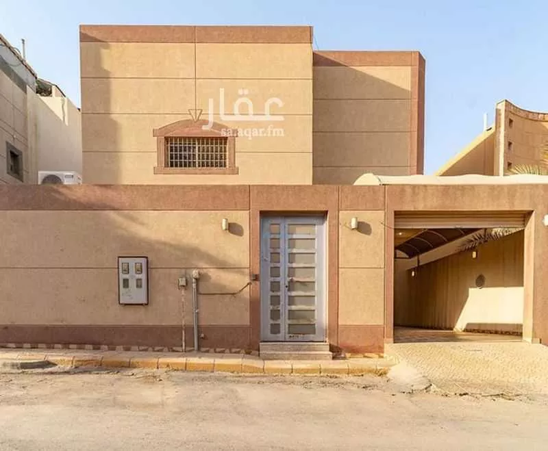 5 bedroom villa in Irqah, Riyadh 14