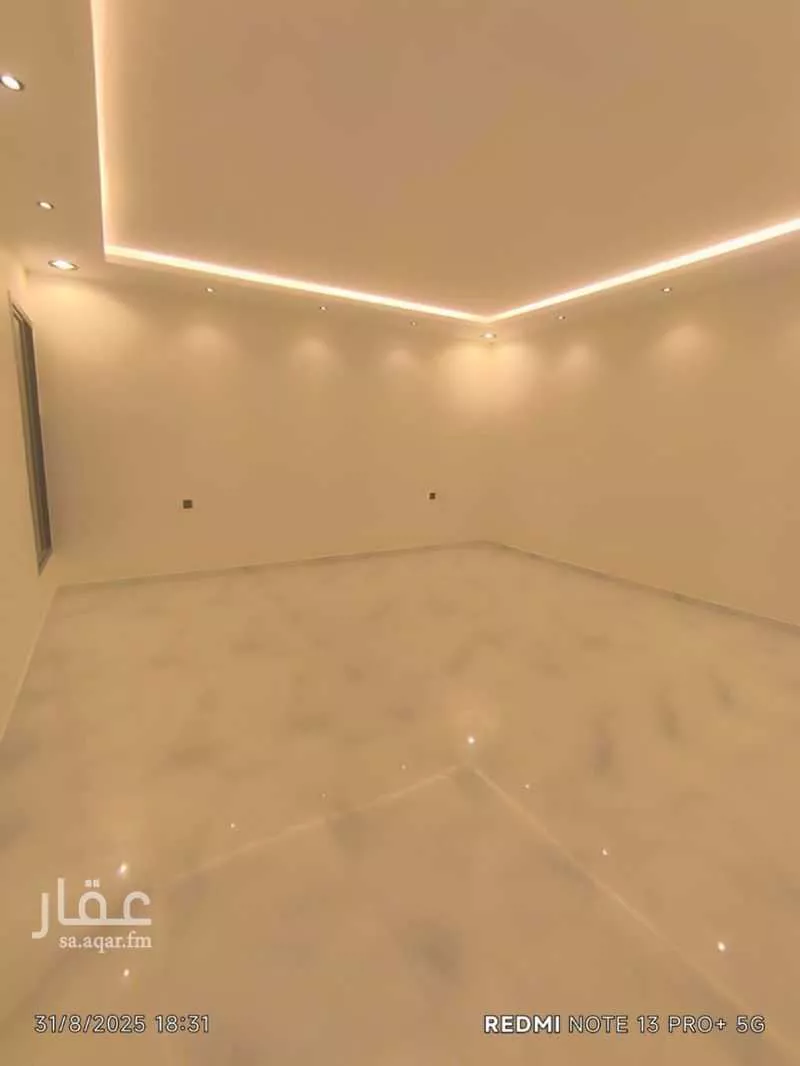 9 bedroom villa in Dhahrat Laban 11