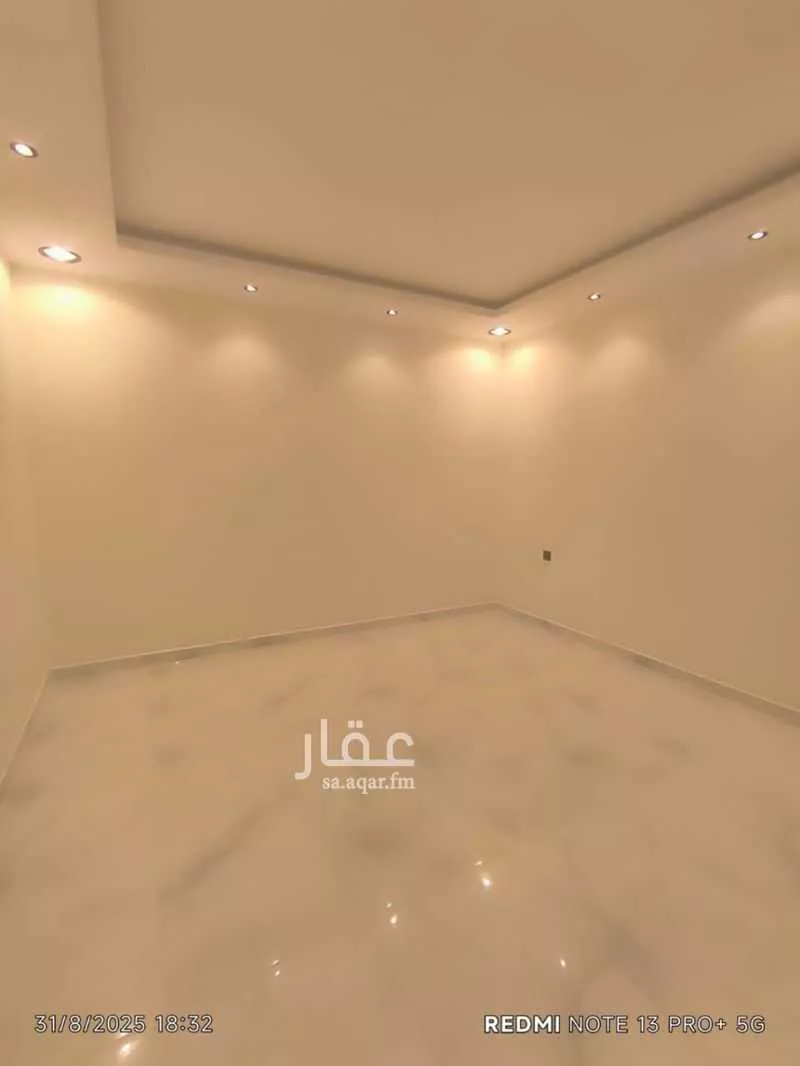 9 bedroom villa in Dhahrat Laban 12