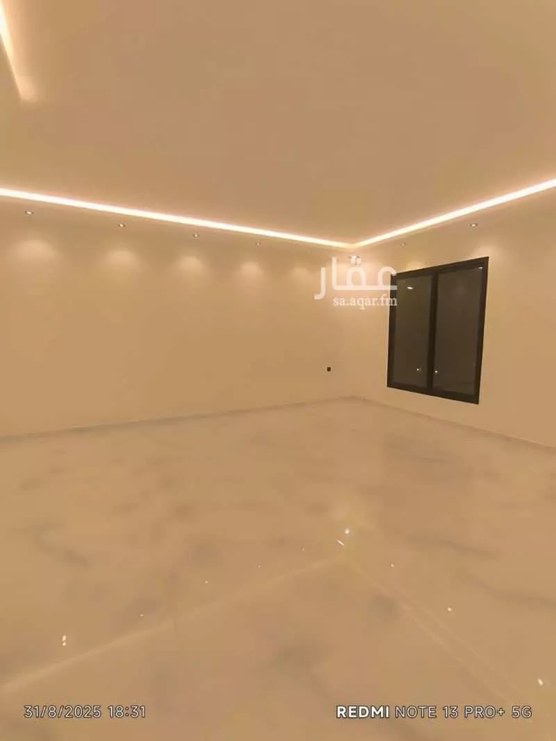 9 bedroom villa in Dhahrat Laban 13