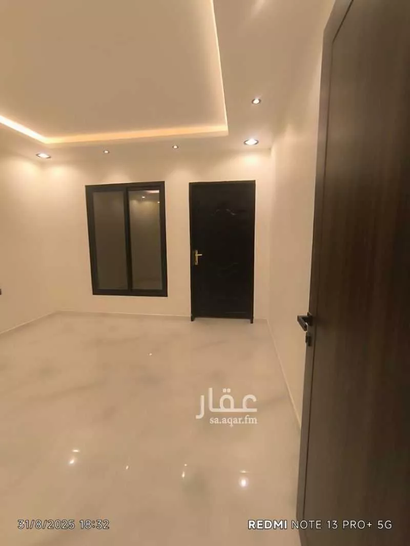 9 bedroom villa in Dhahrat Laban 15