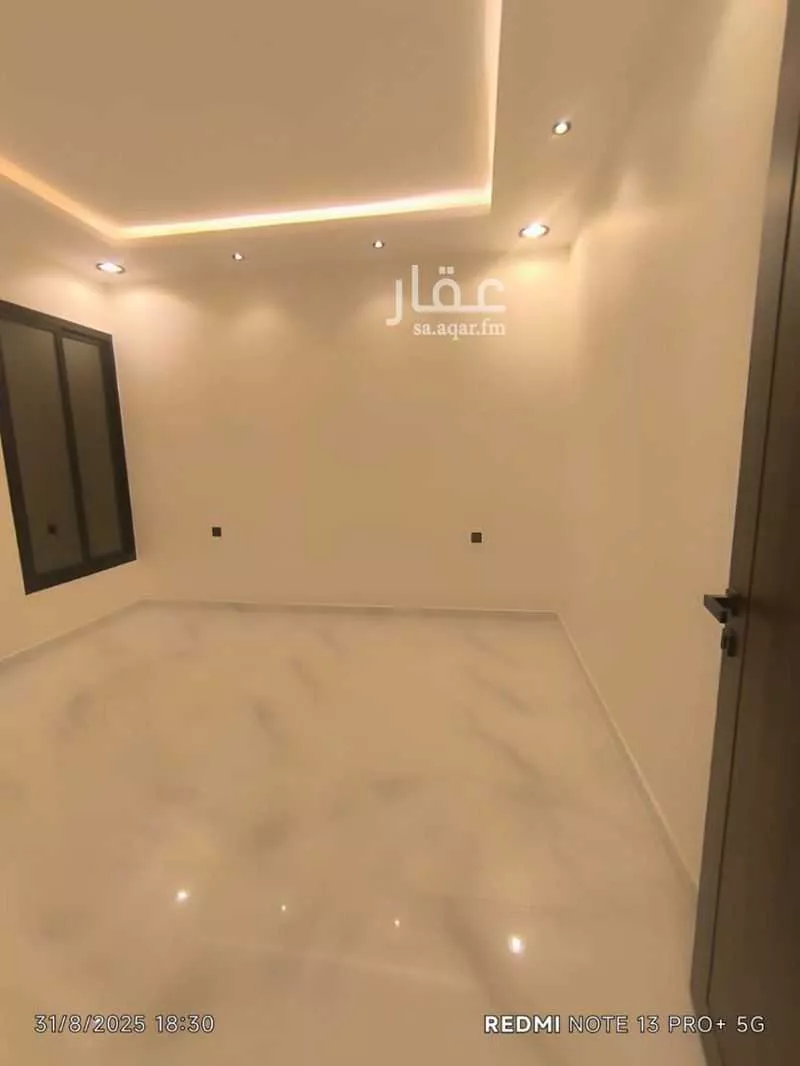 9 bedroom villa in Dhahrat Laban 4