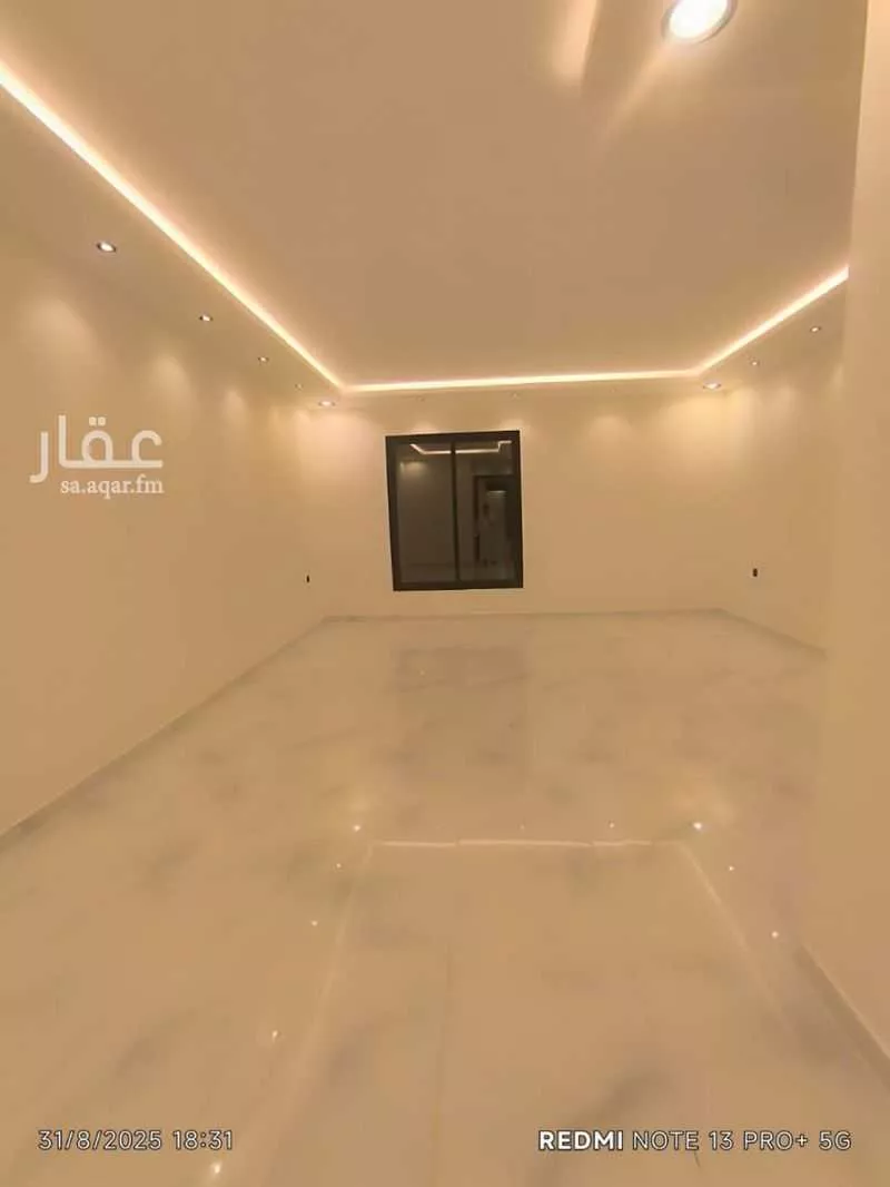 9 bedroom villa in Dhahrat Laban 10