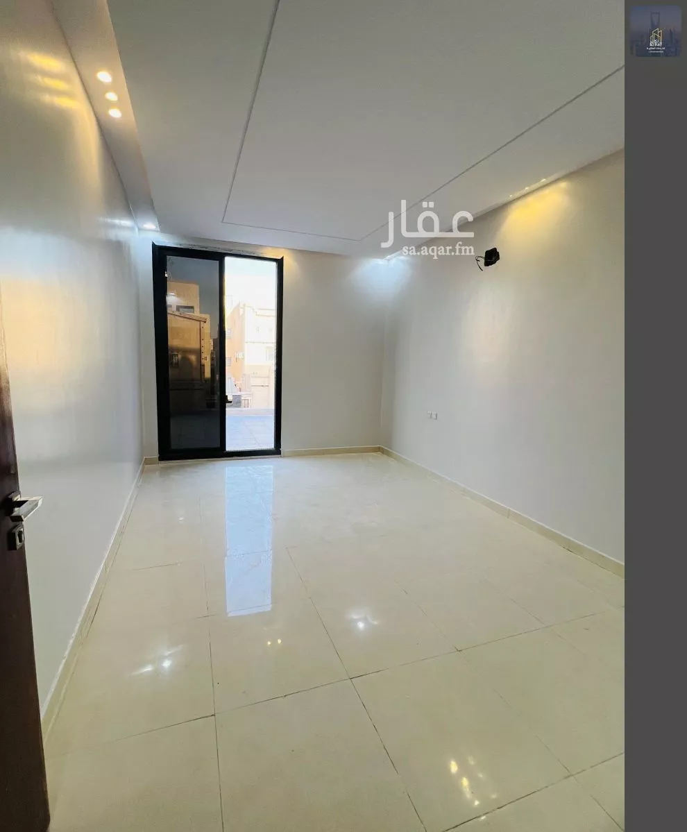 فيلا 6 غرف في الرمال 12