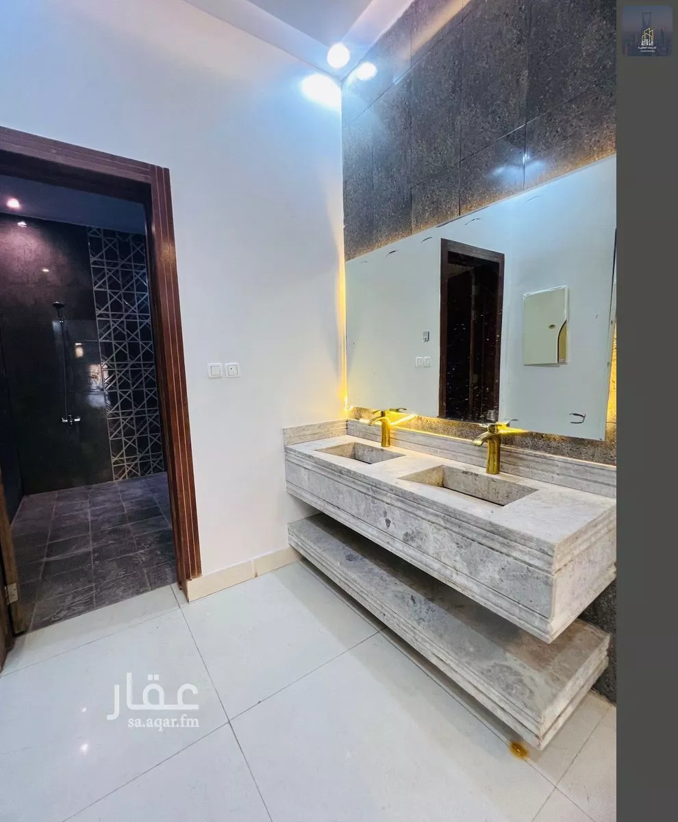 فيلا 6 غرف في الرمال 3