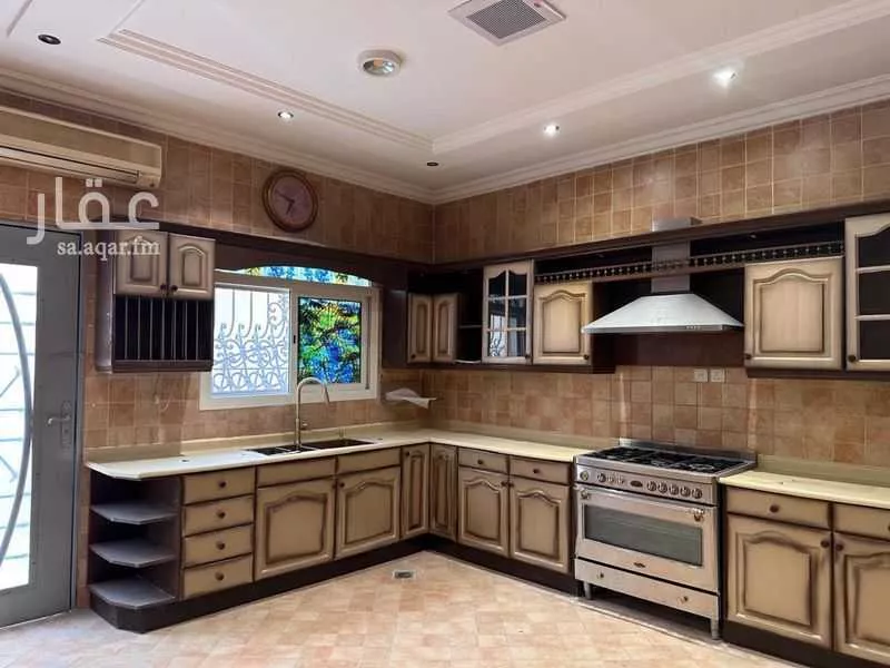4 bedroom villa in Al Aqiq 12