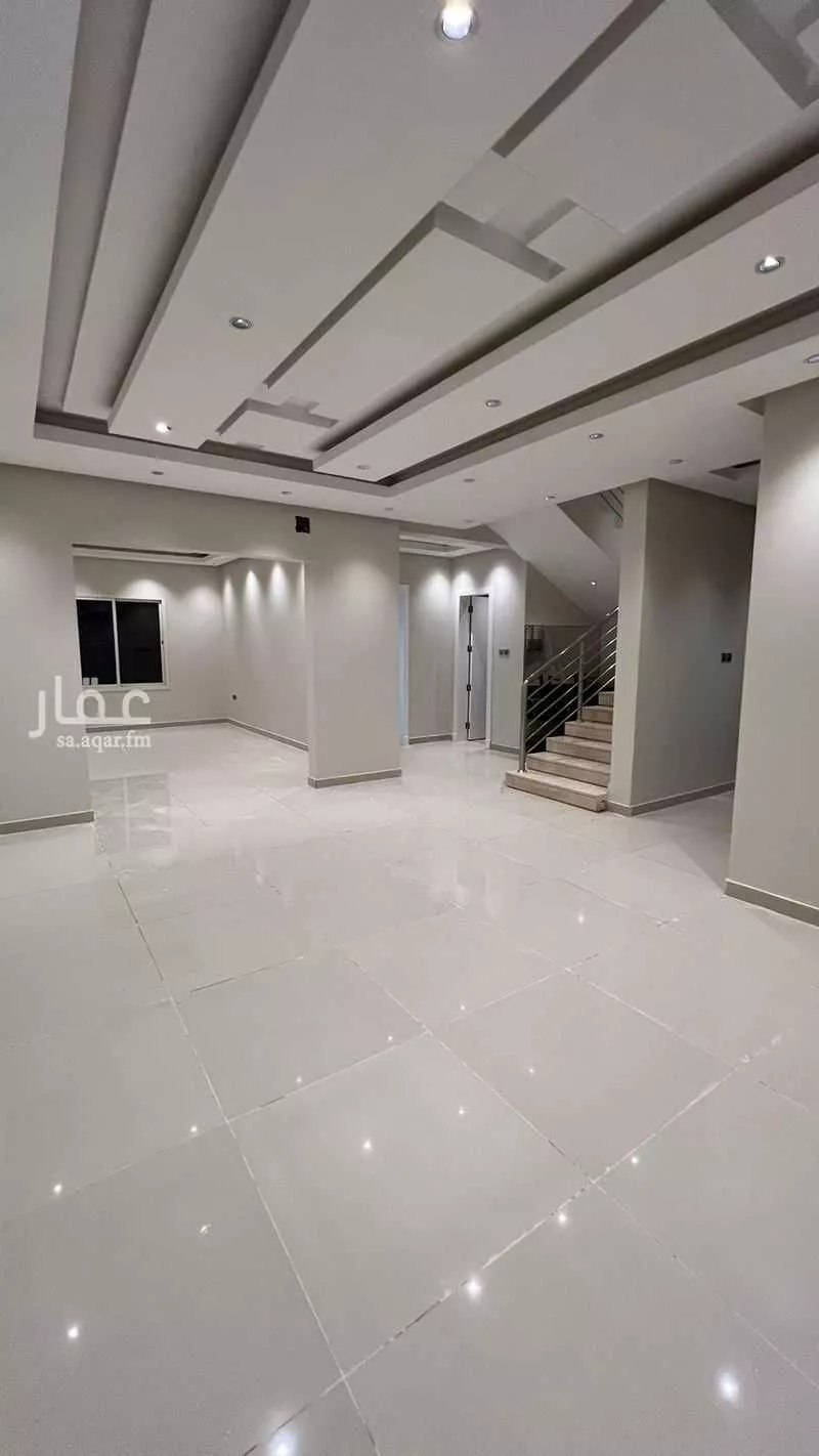 6 bedroom villa in Al Aridh 3