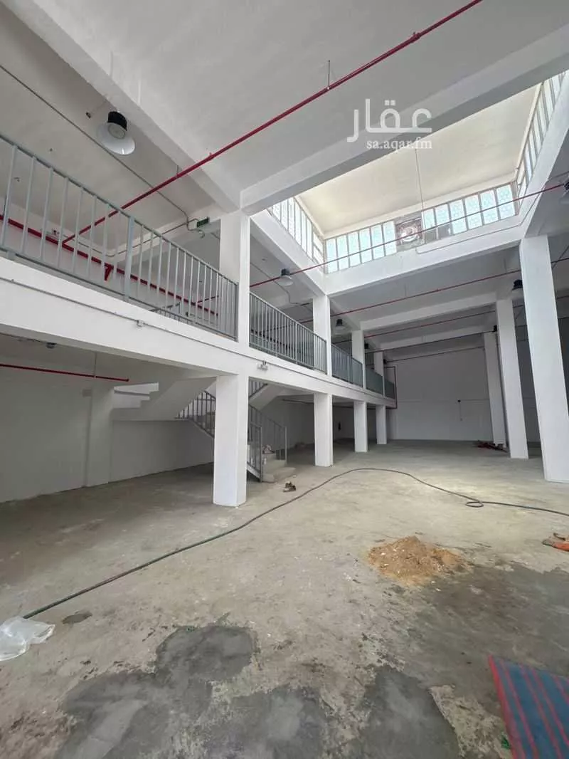 2 bedroom warehouse in Al Faisaliyyah, Riyadh 5