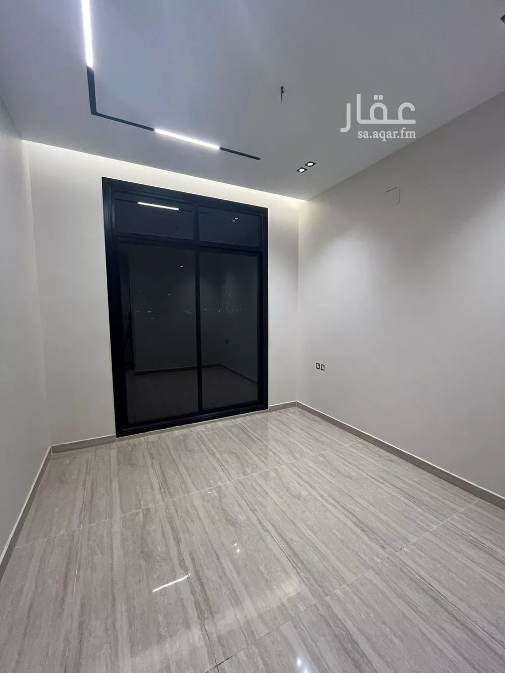 6 bedroom apartment in Al Rimal 4