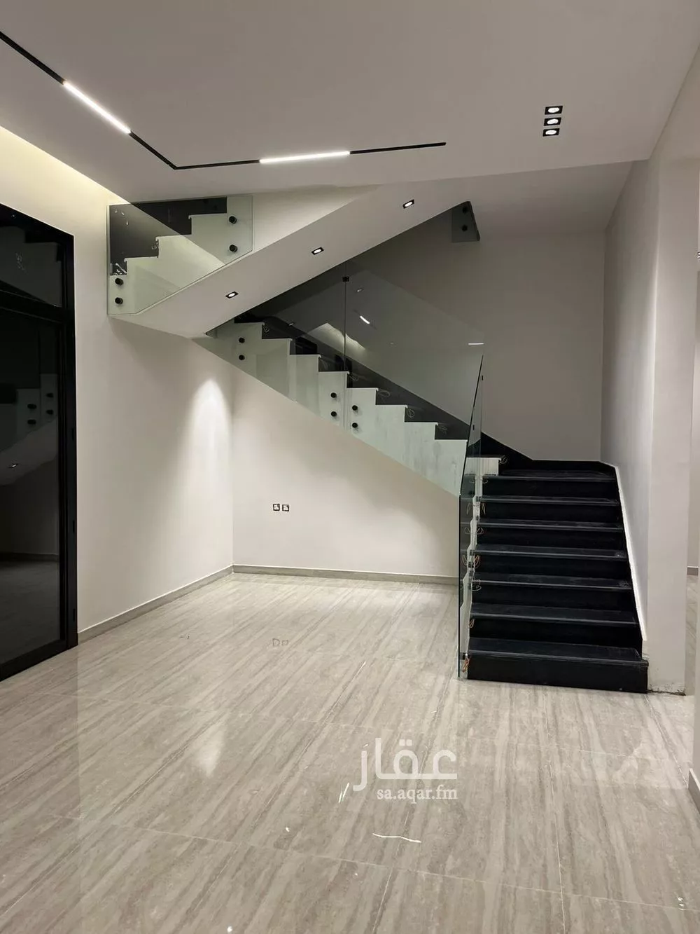 6 bedroom apartment in Al Rimal 6