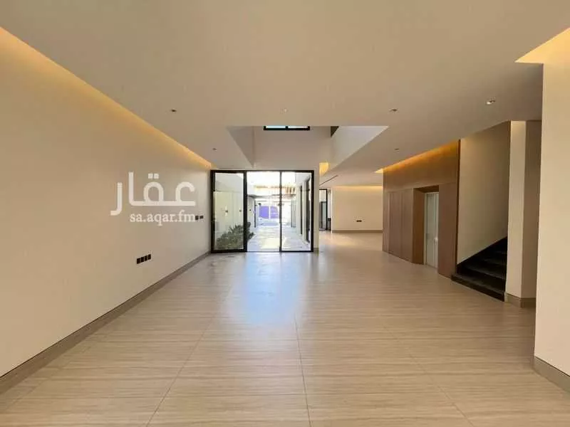 6 bedroom villa in Al Narjis 4