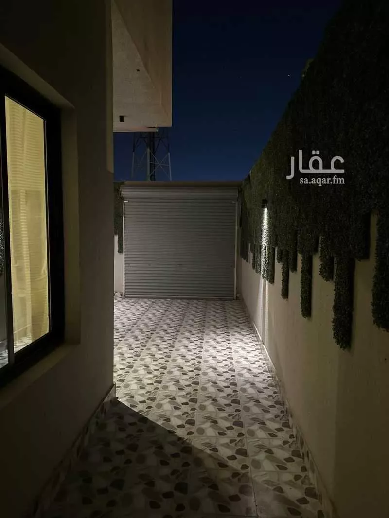 فيلا 5 غرف في الملقا 3