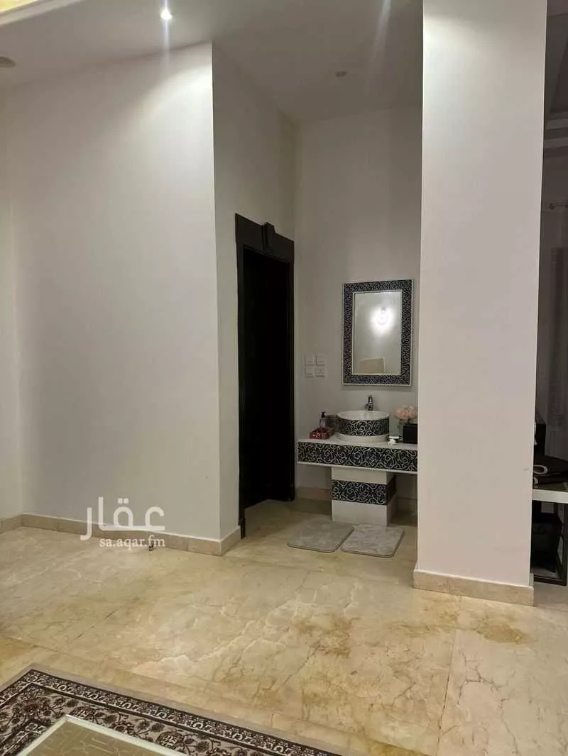 فيلا 5 غرف في الملقا 8