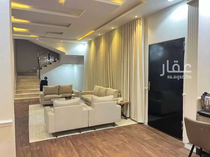 فيلا 6 غرف في الرمال 8