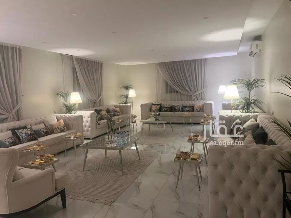 7 bedroom villa in Al Rawdah 7