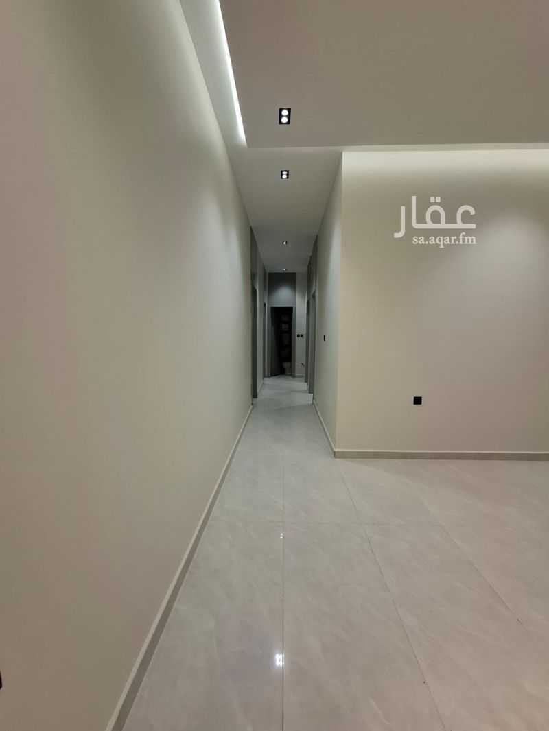 4 bedroom villa in Ash Sharq, Riyadh 7