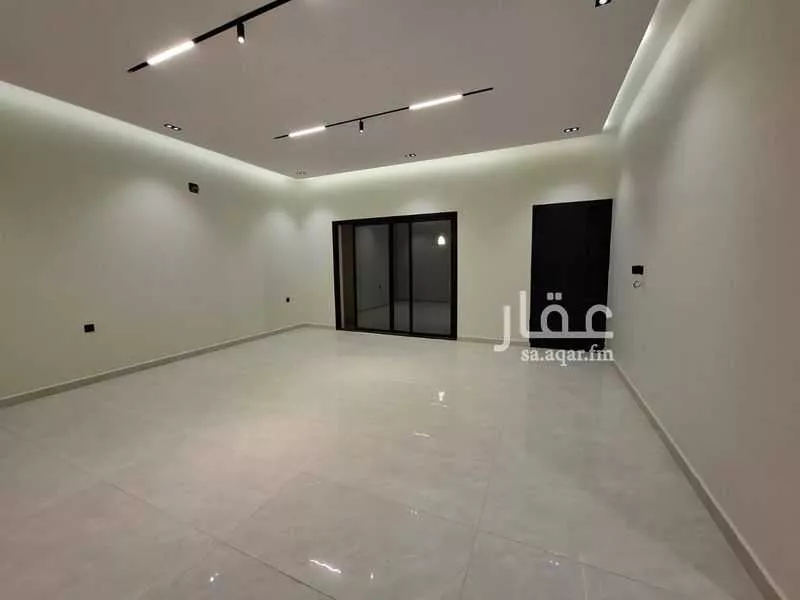 فيلا 17 غرف في الشرق 14
