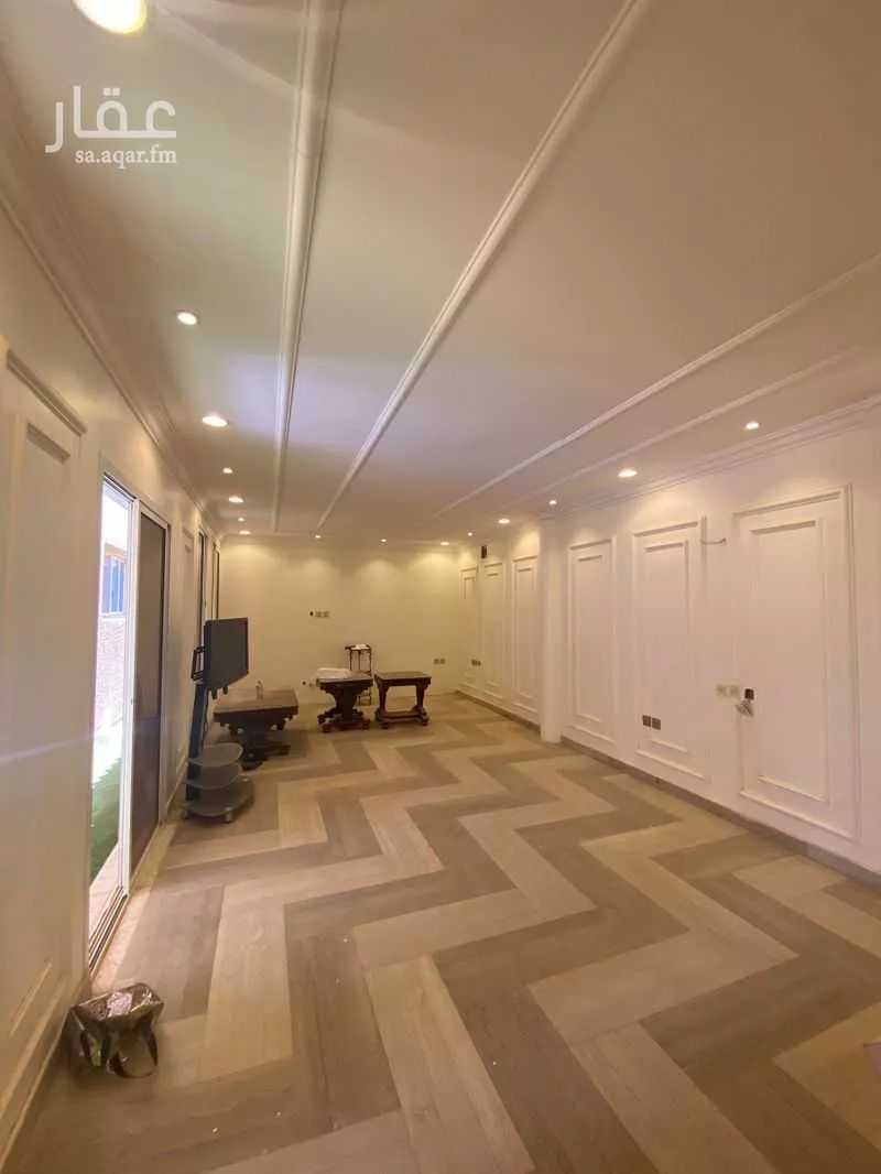10 bedroom villa in Al Falah 3