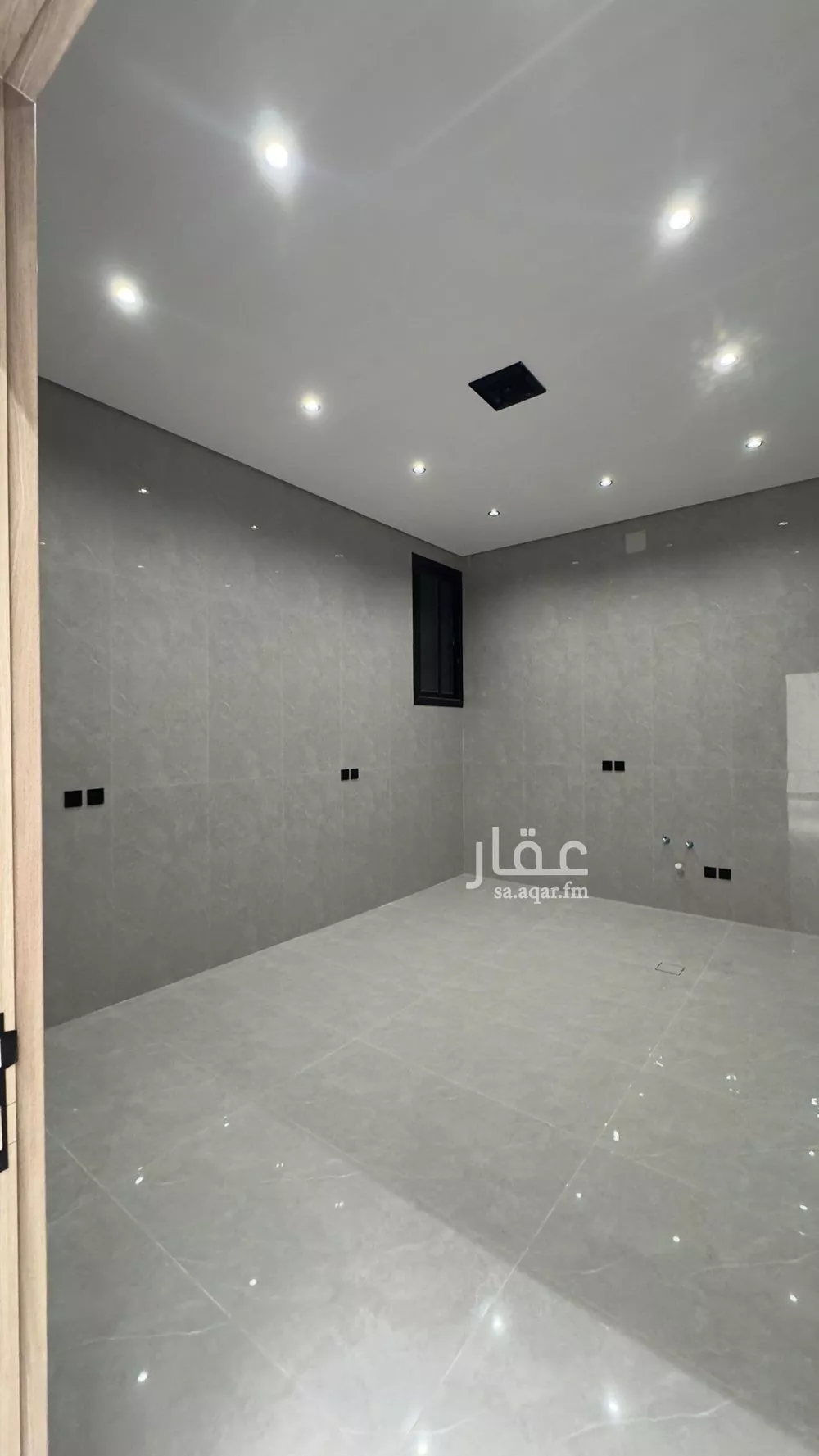 فيلا 6 غرف في الرمال 7