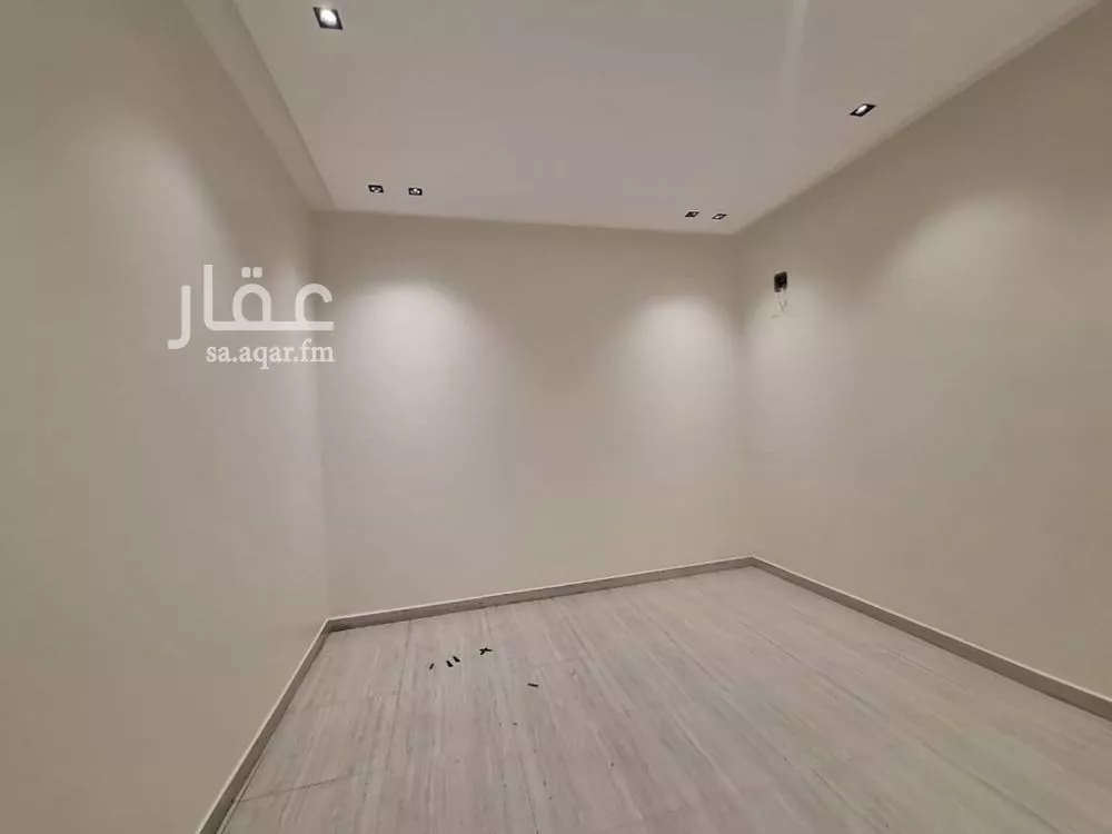 فيلا 6 غرف في طويق 8