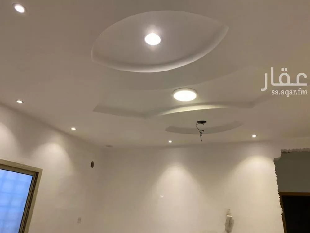 9 bedroom villa in Al Aridh 11