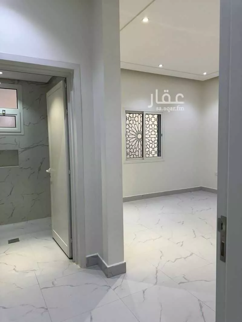 شقة 11 غرف في العارض 12