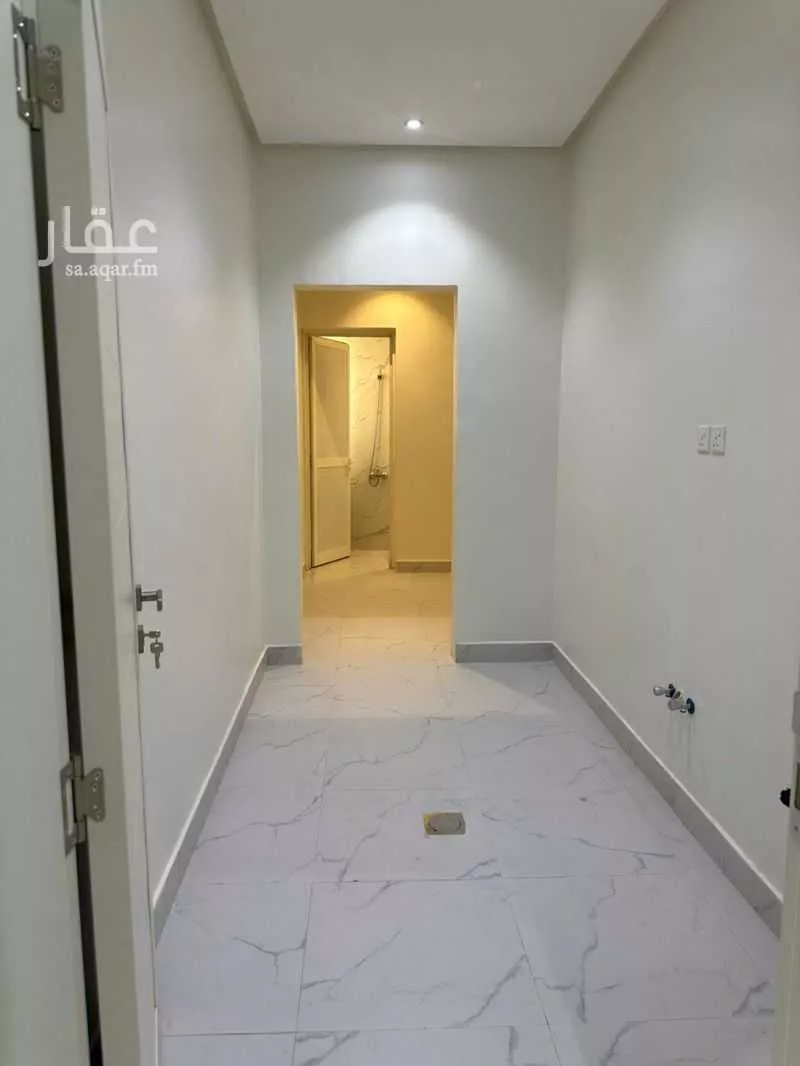 شقة 11 غرف في العارض 13