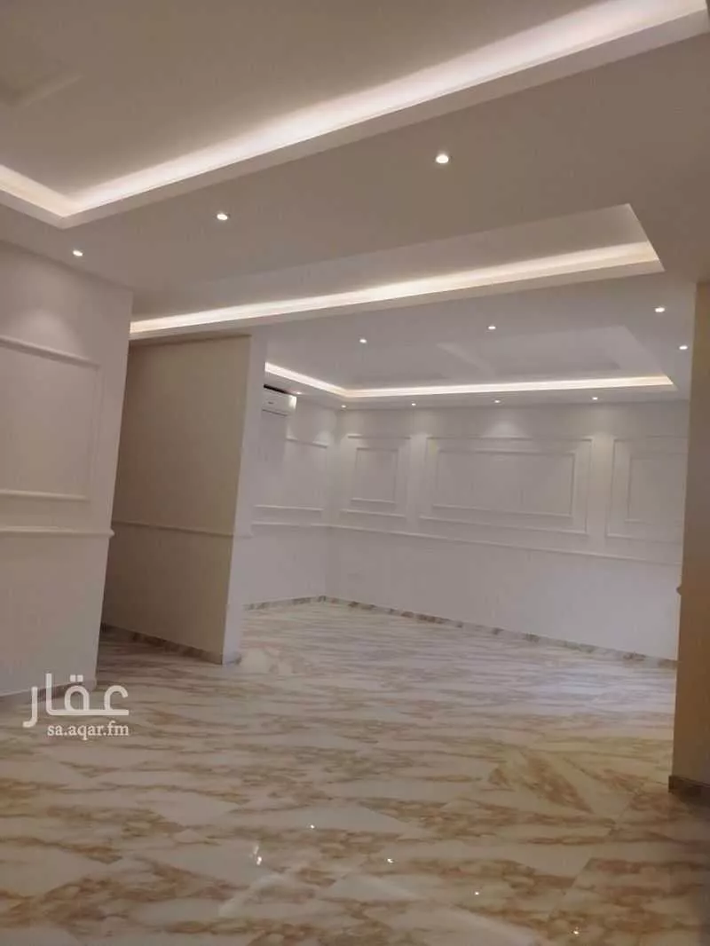 فيلا 7 غرف في العارض 14