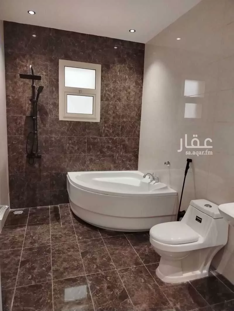 فيلا 7 غرف في العارض 28